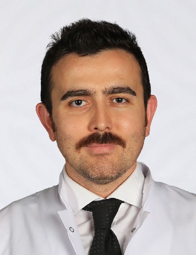 Op. Dr. Yaman Karakoç