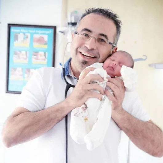 Uzm. Dr. Ahmet Babacan