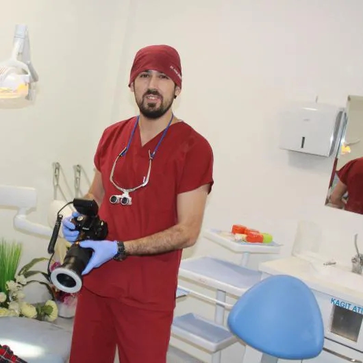 Dt. Ahmet Caner Şimşek