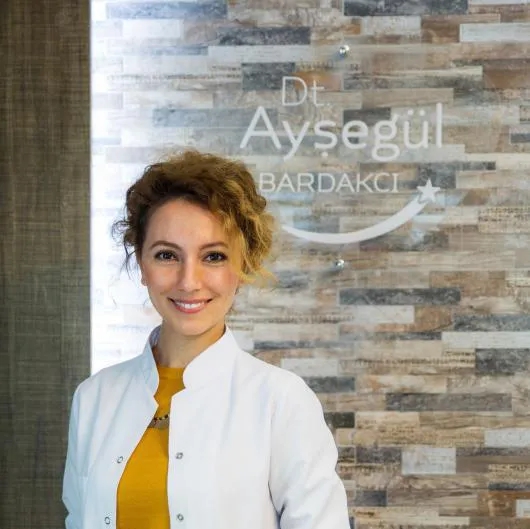 Dt. Ayşegül Bardakcı