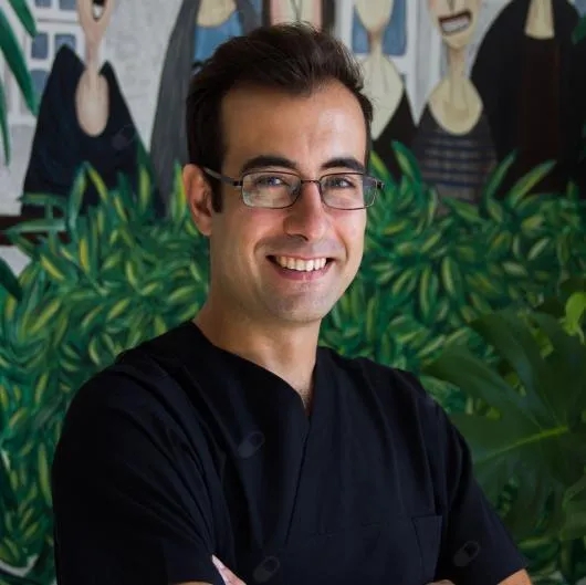 Dr. Dt. Aytaç Gürsel