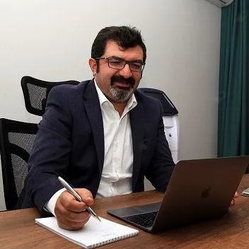 Uzm. Dt. Barış Öztürk