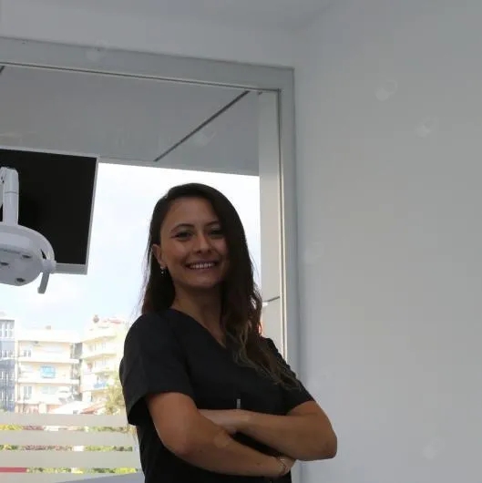 Dt. Buket Ünlü Maraş