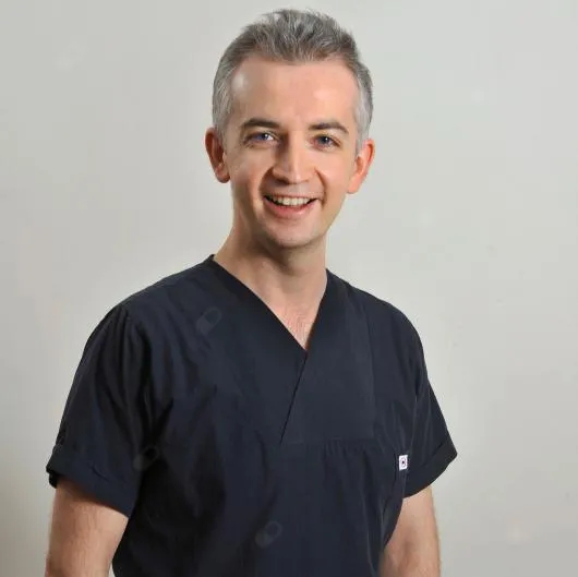 Op. Dr. Erhan Göçmez