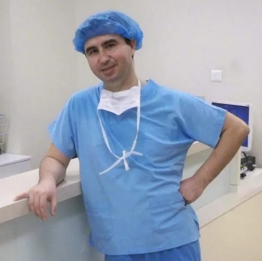 Op. Dr. Erhan Karabuğa