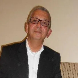 Op. Dr. Esat Engin Üstünsoy