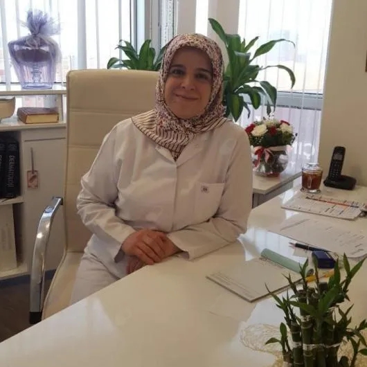 Uzm. Dr. Esra Azman Çınaroğlu