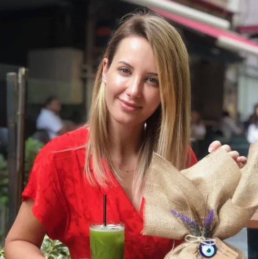 Uzm. Dyt. Ezel Kavadar