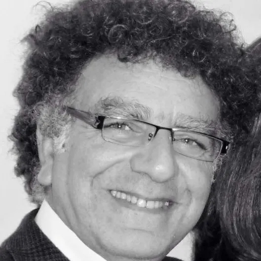 Op. Dr. Hakan Bayraktar