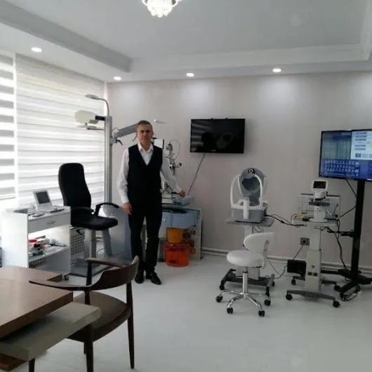 Op. Dr. Hakan Yüzer