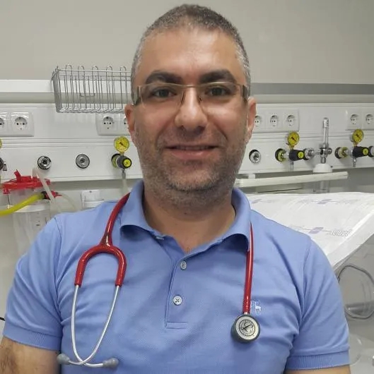 Uzm. Dr. Hasan Tahsin Şahin