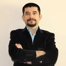 Doç. Dr. Kıvanç Şerefhanoğlu