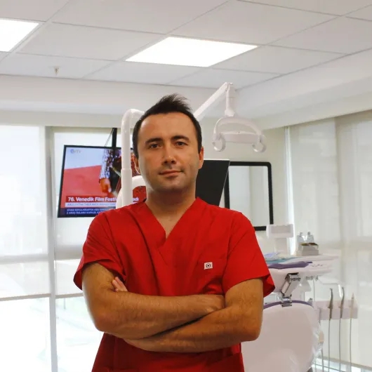 Dt. Meriç Kaan Kuğu