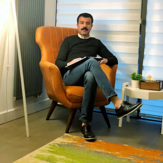 Uzm. Kl. Psk. Mübarek Aydın