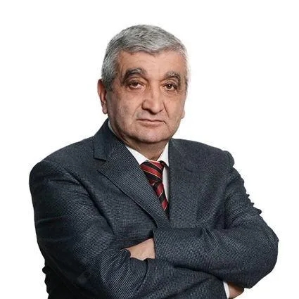 Op. Dr. Mustafa Nalcı