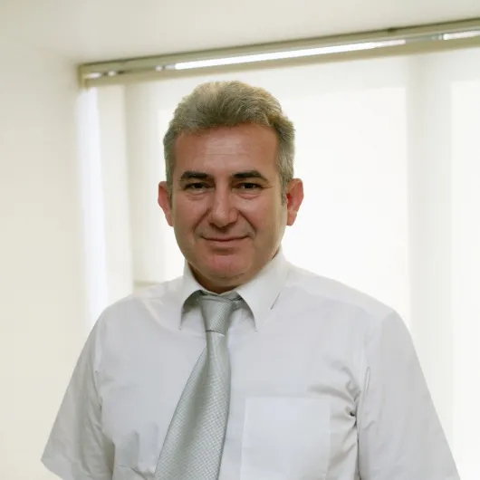 Uzm. Dr. Muzaffer Uyar