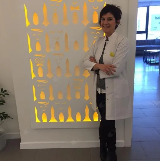 Dr. Dt. Özge Aktaş Özçıkrıkcı