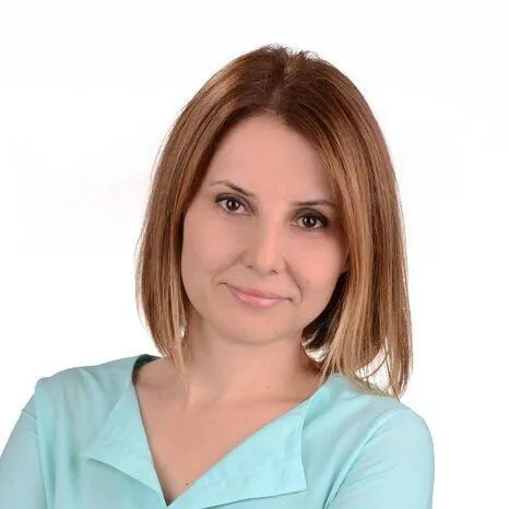 Dt. Özlem Özcan
