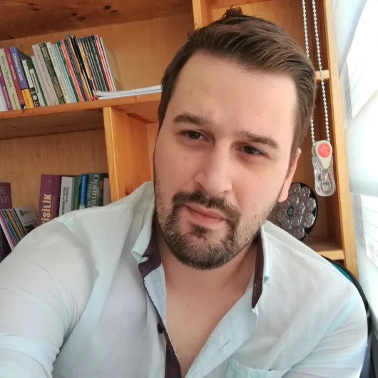 Uzm. Kl. Psk. Tamer Karaokçu