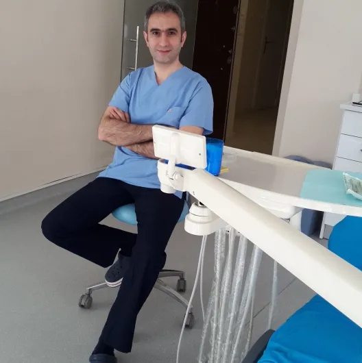 Dt. Taşkın Gülmez