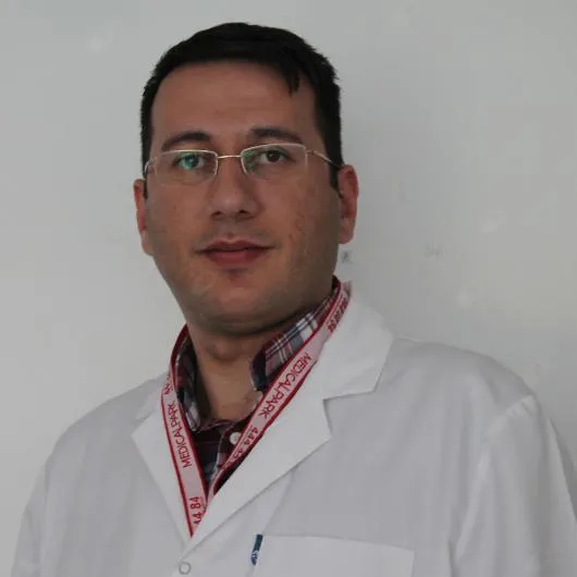 Uzm. Dr. Uğur Çelik
