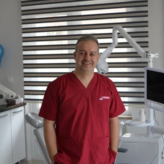 Dr. Dt. Ümit Burak Karagöz