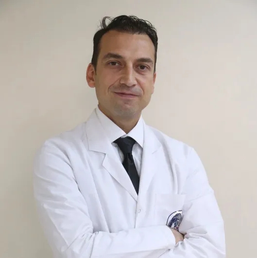 Op. Dr. Umut Sakarya
