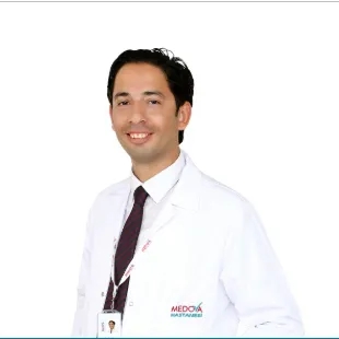 Op. Dr. Yaşar Karataş