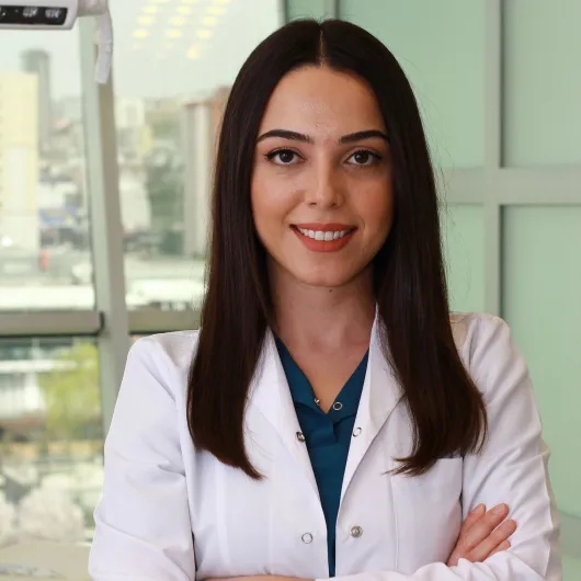 Uzm. Dt. Yeliz Arslan