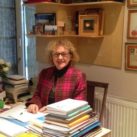 Uzm. Dr. Zerrin Ateş